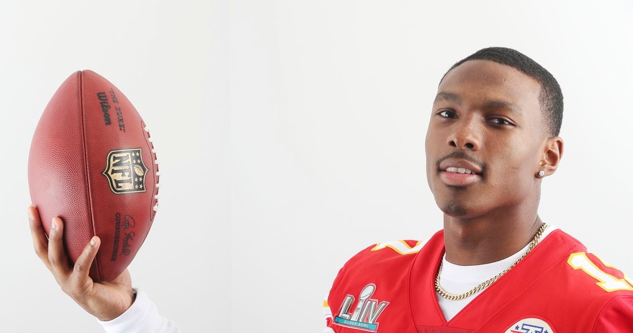 georgia football-georgia podcast-uga-mecole hardman-kansas city chiefs